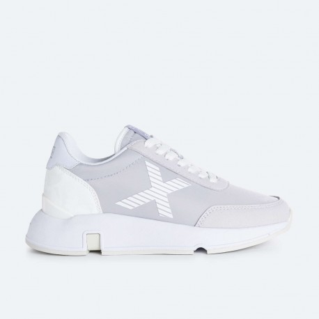 https://b2b.munichsports.com/img/p/22436/24309/original/versus-wmn-45-4173045.jpg